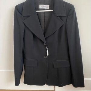 MaxMara Classic Black Blazer NWT